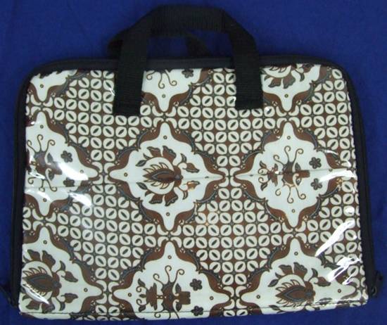 Batik Laptop Sleeves (plastic) - For 15" laptop 004